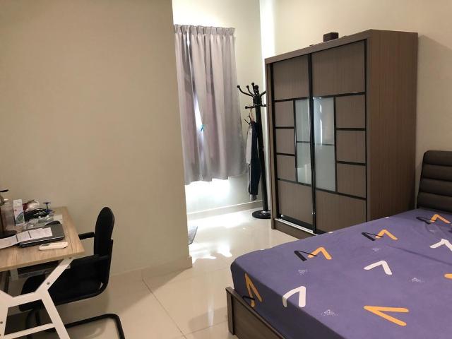Rumah cantik & luas di mata ayer