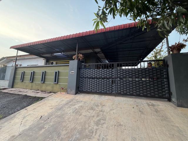 RUMAH CANTIK LUAS FULLY RENOVATED SEMI D SP HEIGHTS UNTUK DiJUAL
