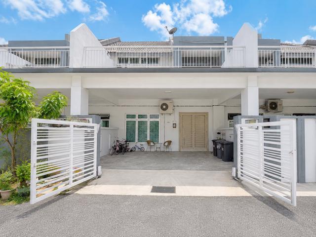 RUMAH CANTIK MODEN FREEHOLD 2 Storey Tmn Desa Bertam Melaka