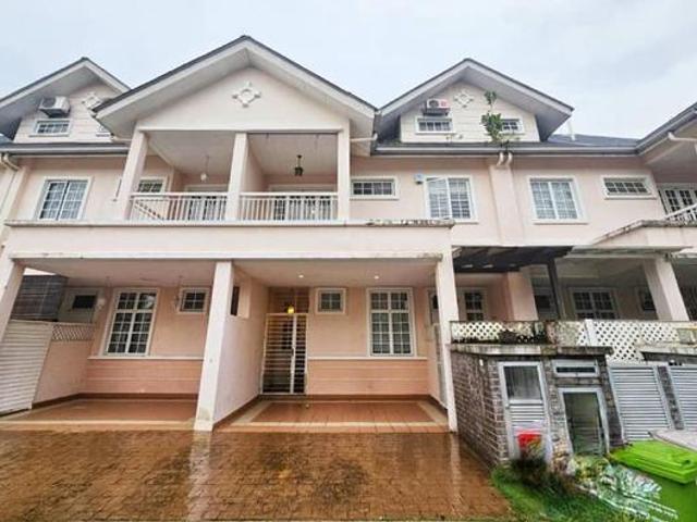 RUMAH CANTIK Presint 18 Putrajaya Two and Half Storey Terrace House