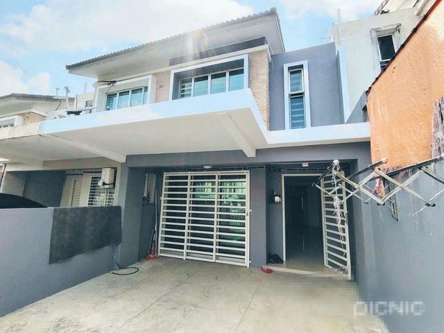 Rumah Cantik TAMAN LESTARI PUTRA SEKSYEN 1 SERI KEMBANGAN SELANGOR