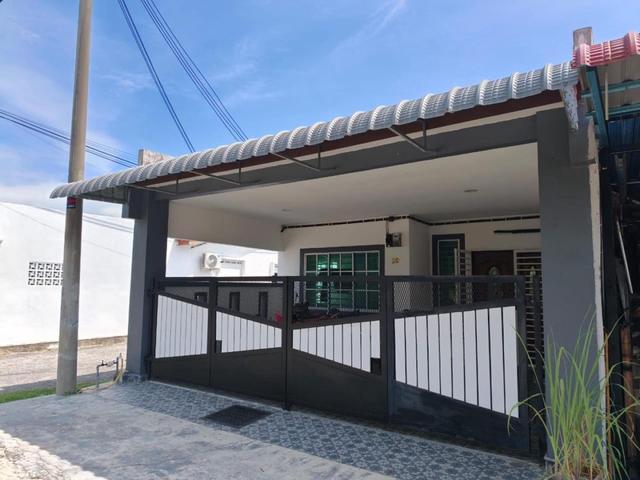 RUMAH CANTIK Teres Setingkat END LOT Taman Tg Minyak Melaka