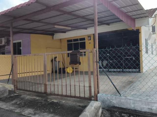 Rumah corner lot 1 tingkat untuk di jual di Taman Baiduri Tampin