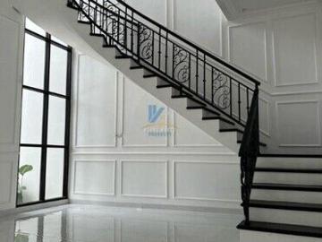 Rumah Classic Mewah di Yogyakarta