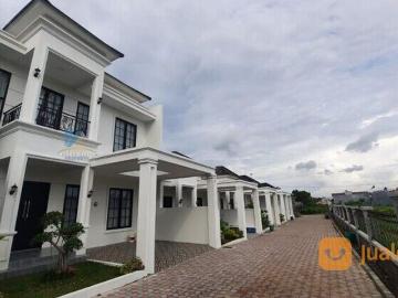 Rumah Classic Dekat Kampus UNISA Jogja