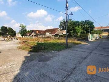 Rumah Classic Dekat Tol Purwomartani Jogja