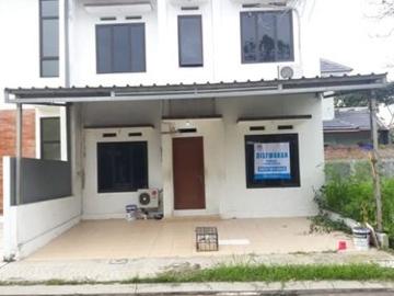 Rumah Cluster Calgary Deltamas Cikarang 2 Lt Luas 98 M2 Rp 45 Jt/Th 9 Kamar