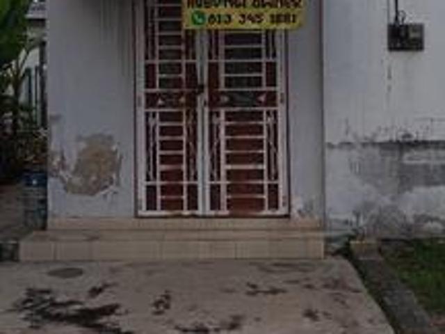 rumah dan tanah untuk dijual di kampung paya LukutNegeri Sembilan