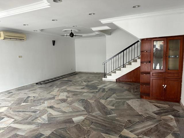 Rumah di Taman Sri Gadong dekat mcd ktm untuk disewa