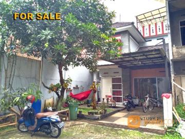 Rumah Di Bawah Harga Pasar Siap Huni 4 Kamar Posisi HOEK Di Antapani Bandung