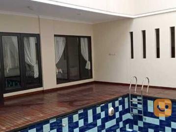 rumah di Cluster taman cemara Harapan Indah Bekasi