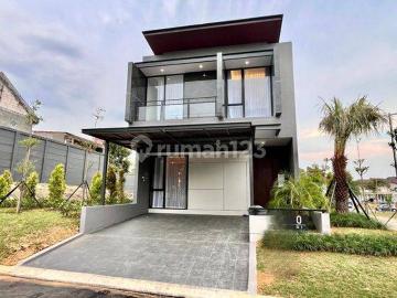 Rumah dijual di Citraland, Surabaya