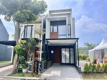Rumah dijual di Citraland, Surabaya