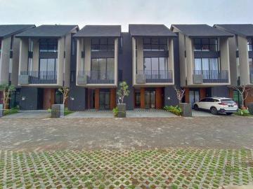 Rumah dijual di Cilandak, Jakarta Selatan