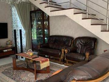 Rumah dijual di Cinere, Depok