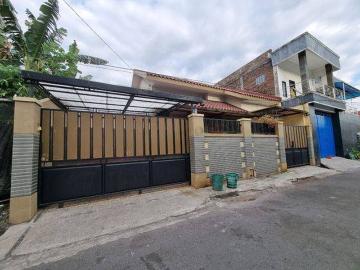 Rumah dijual di Banjarsari, Surakarta