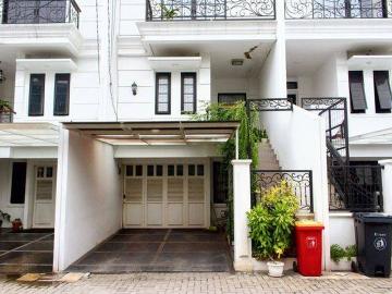 Rumah dijual di Bintaro, Jakarta Selatan