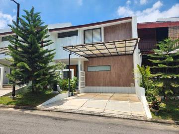 Rumah dijual di BSB City, Semarang