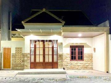 Rumah dijual di Gresik Kota, Gresik