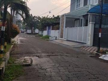 Rumah dijual di Darmo permai, Surabaya