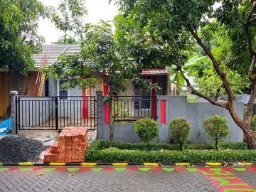 Rumah dijual di Kota Wisata, Bogor