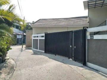Rumah dijual di Karang Tengah, Tangerang