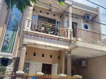 Rumah dijual di Karawaci, Tangerang