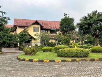 Rumah dijual di Kemang Pratama, Bekasi