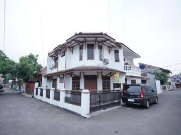 Rumah dijual di Jatiwaringin, Bekasi