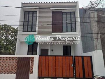 Rumah dijual di Jatiwaringin, Bekasi