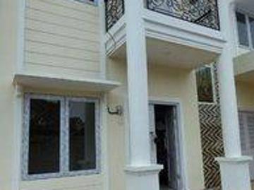 Rumah dijual di Jatiwaringin, Bekasi