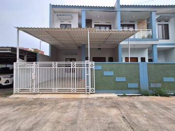 Rumah dijual di Jatiwaringin, Bekasi