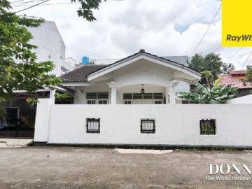 Rumah dijual di Jatiwaringin, Bekasi