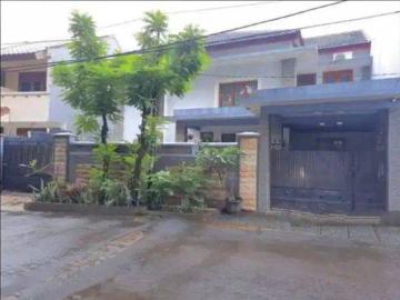 Rumah dijual di Jatiwaringin, Jakarta Timur