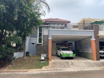 Rumah dijual di Legenda Wisata, Jakarta Timur