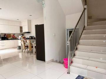 Rumah dijual di Sektor 1E Gading Serpong, Tangerang