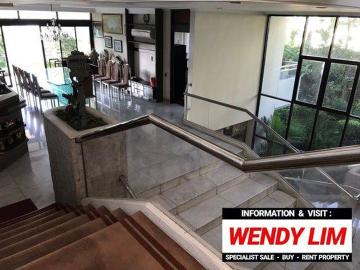 Rumah dijual di Simprug, Jakarta Selatan
