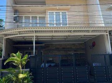 Rumah dijual di Sutorejo, Surabaya