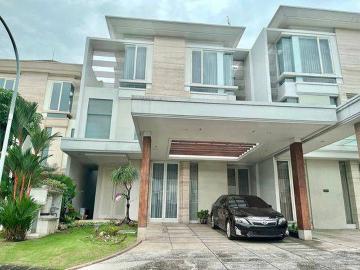 Rumah dijual di Pakuwon Indah, Surabaya