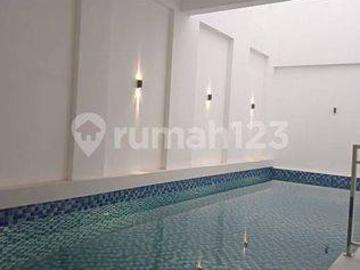 Rumah dijual di Pantai Indah Kapuk, Jakarta Utara