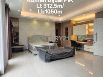 Rumah dijual di Pantai Indah Kapuk, Jakarta Utara