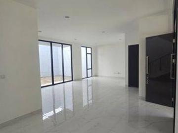 Rumah dijual di Pantai Indah Kapuk 2, Jakarta Utara