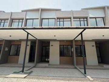 Rumah dijual di Pantai Indah Kapuk 2, Jakarta Utara