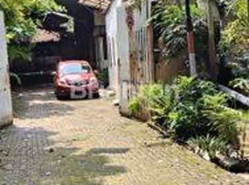 Rumah dijual di Peterongan, Semarang