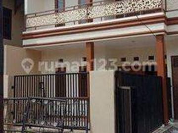 Rumah dijual di Petukangan, Jakarta Selatan