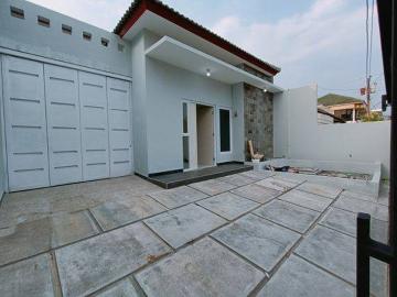 Rumah dijual di Puri Anjasmoro, Semarang