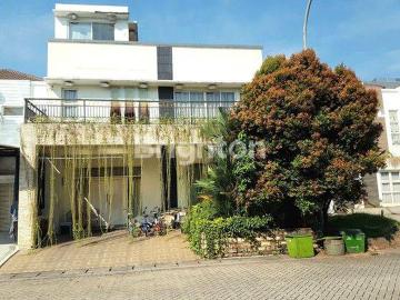 Rumah dijual di Puri Mansion, Jakarta Barat