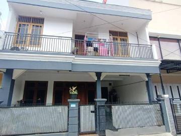 Rumah dijual di Taman Galaxy, Bekasi