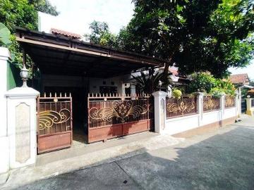Rumah dijual di Tanah Baru, Depok