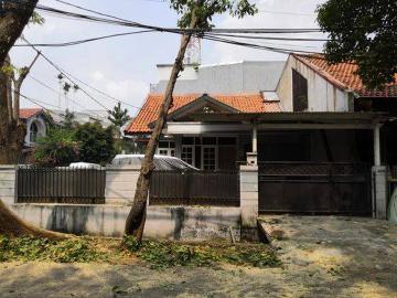 Rumah dijual di Tanjung Duren Utara, Jakarta Barat